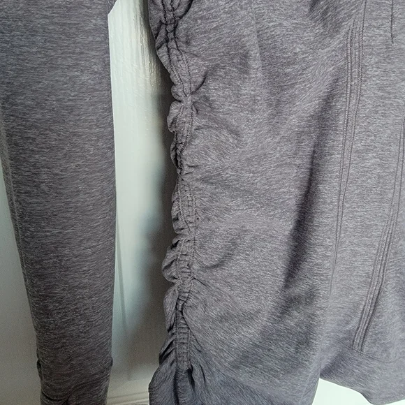 Lululemon half zip Rulu size 8 - Picture 7 of 11